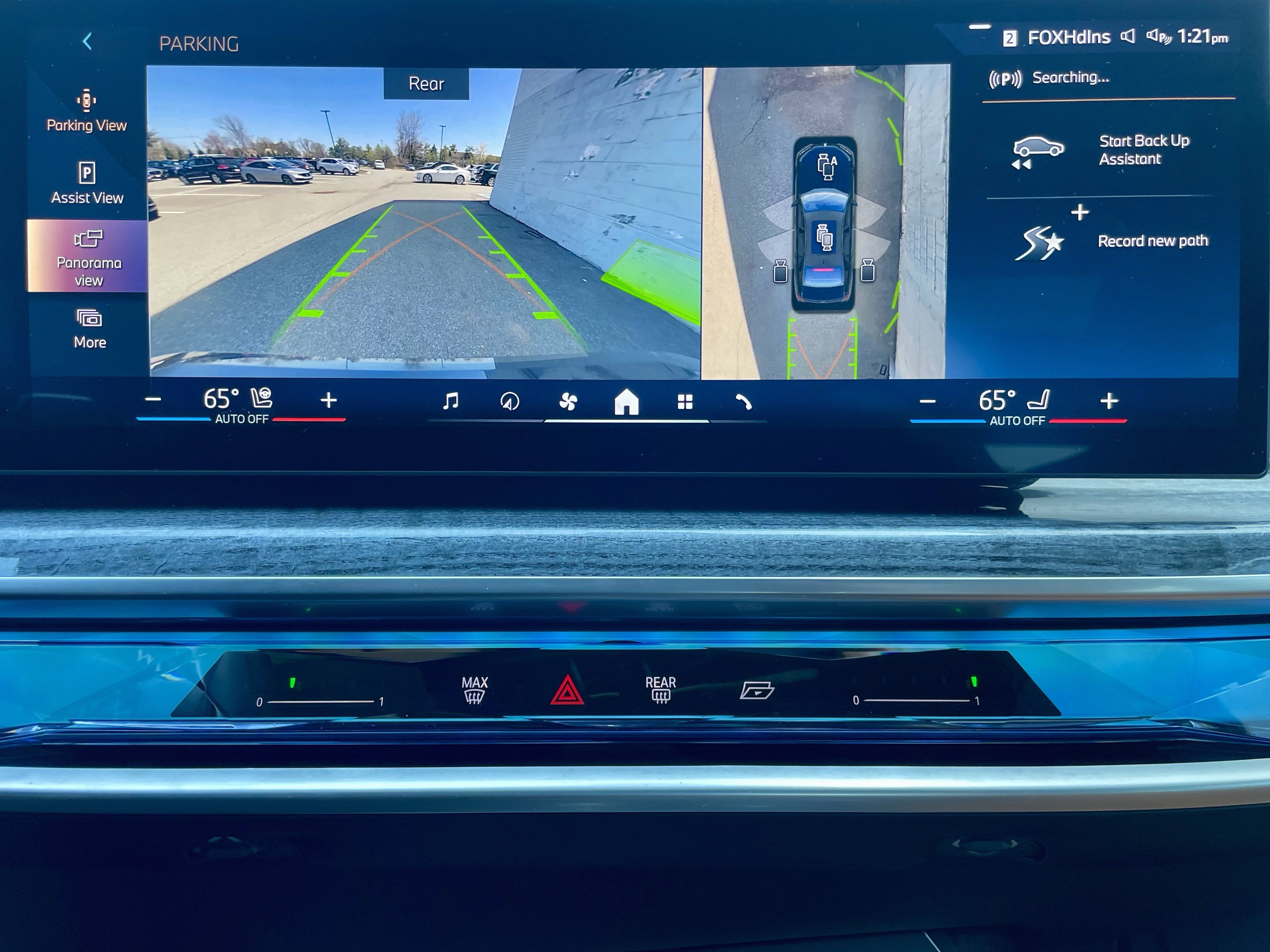 Used 2025 BMW 740i xDrive image 28