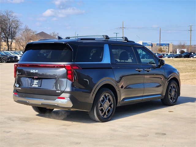 Certified 2025 Kia Carnival SX image 7
