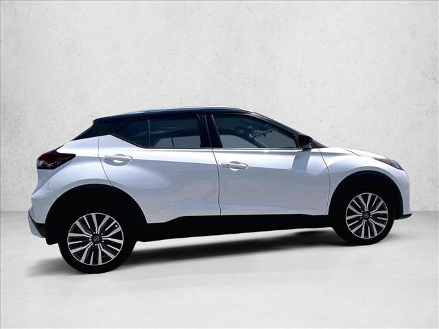 Used 2023 Nissan Kicks SV FWD image 5