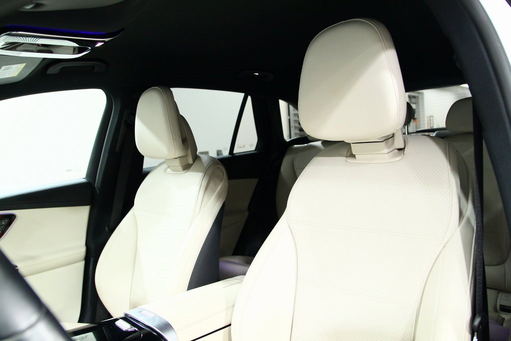 Certified 2025 Mercedes-Benz GLC 300 4MATIC image 17