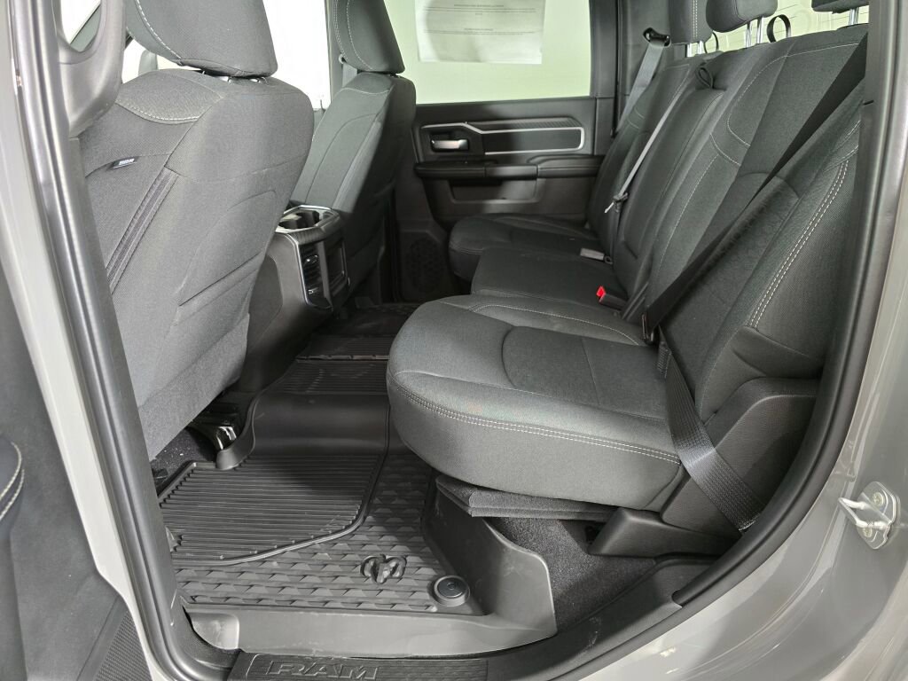 New 2025 RAM 3500 Big Horn image 23