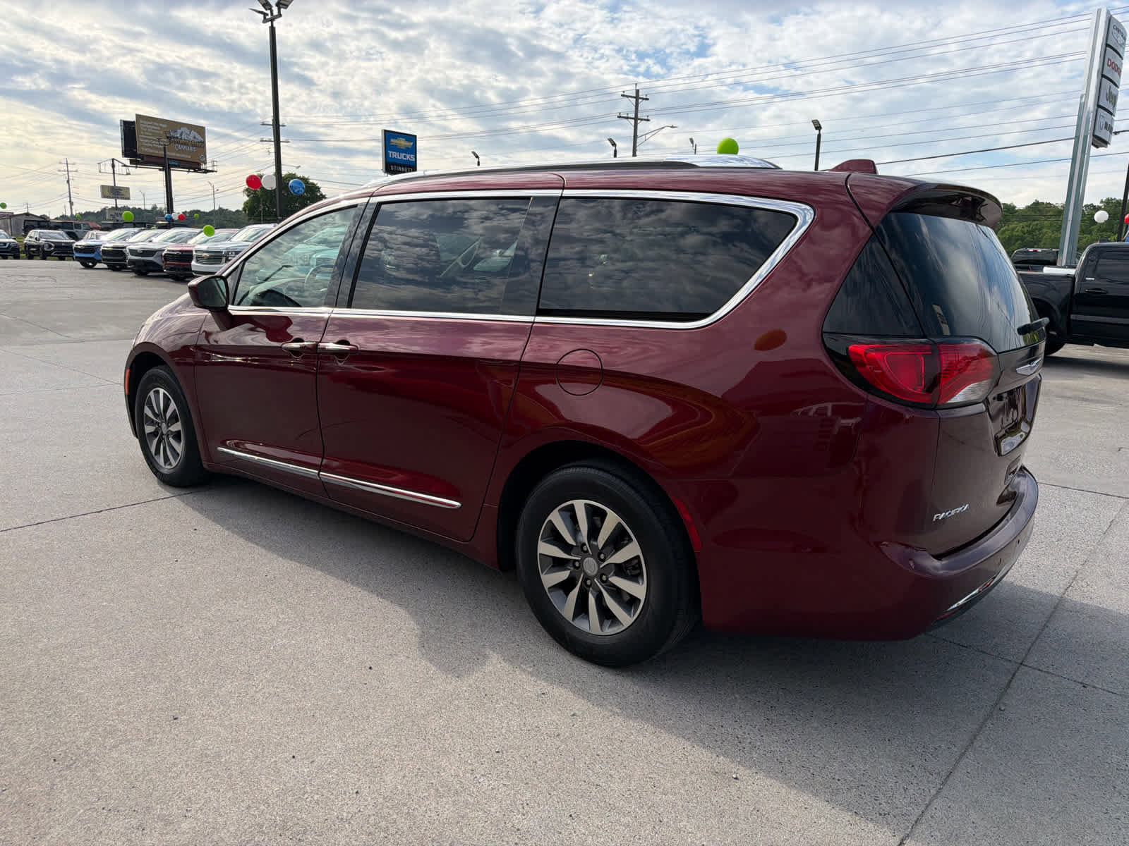 Used 2020 Chrysler Pacifica Touring-L Plus image 6
