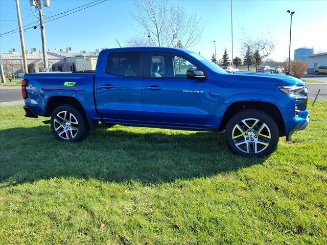 Used 2023 Chevrolet Colorado Z71 w/ Z71 Convenience Package 2 image 4