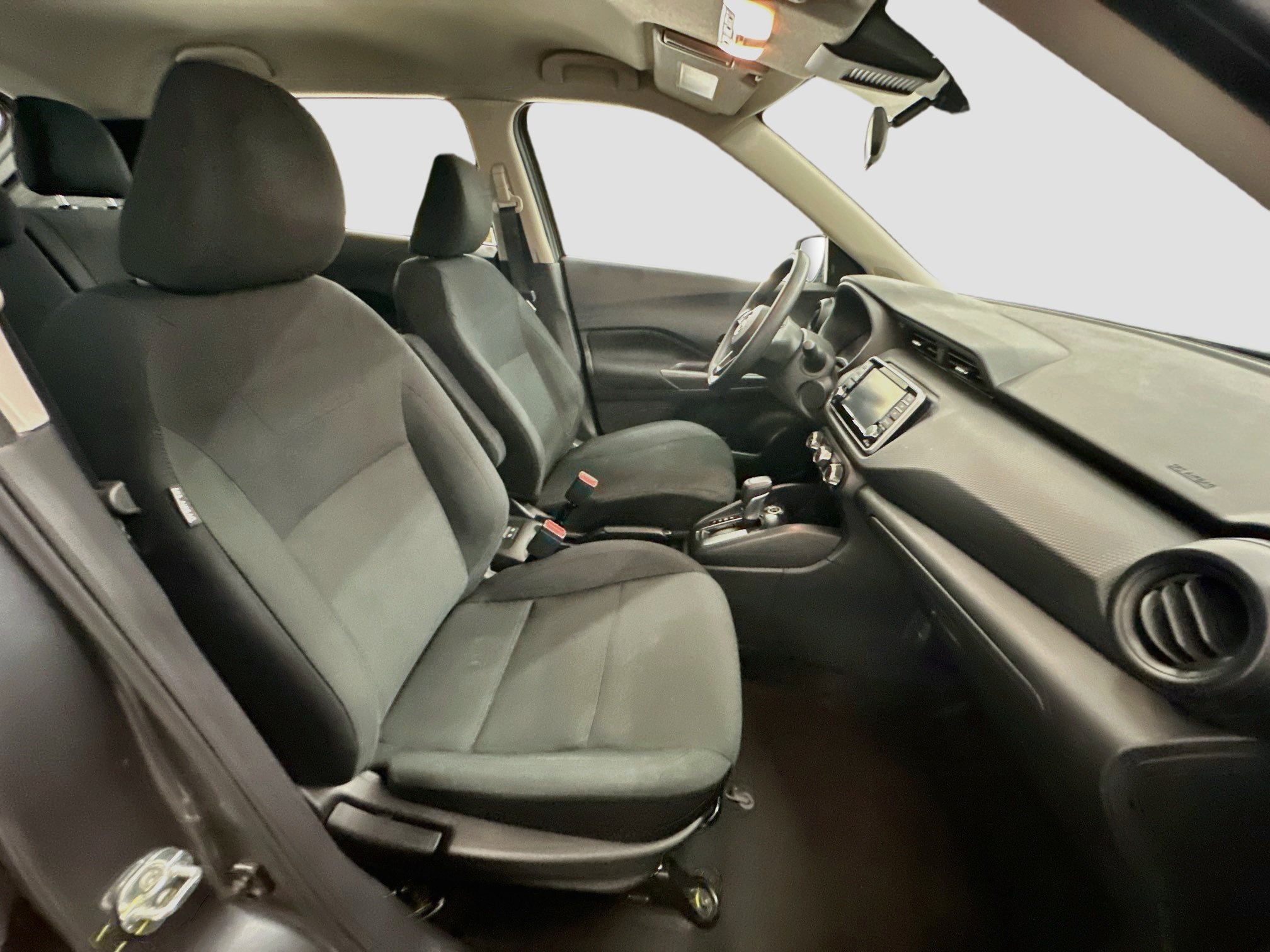 Used 2024 Nissan Kicks S FWD image 31