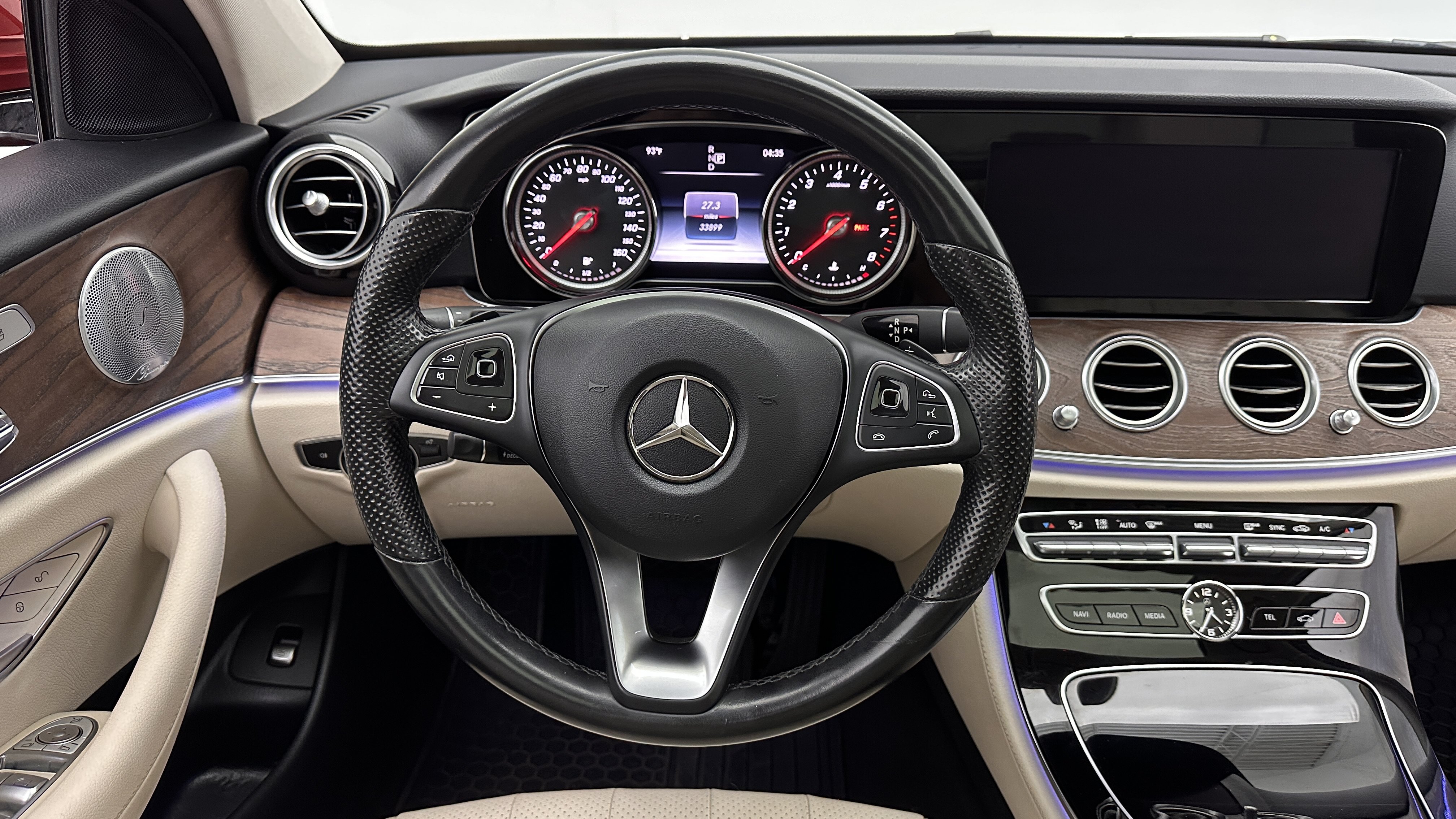 Used 2017 Mercedes-Benz E 300 image 25