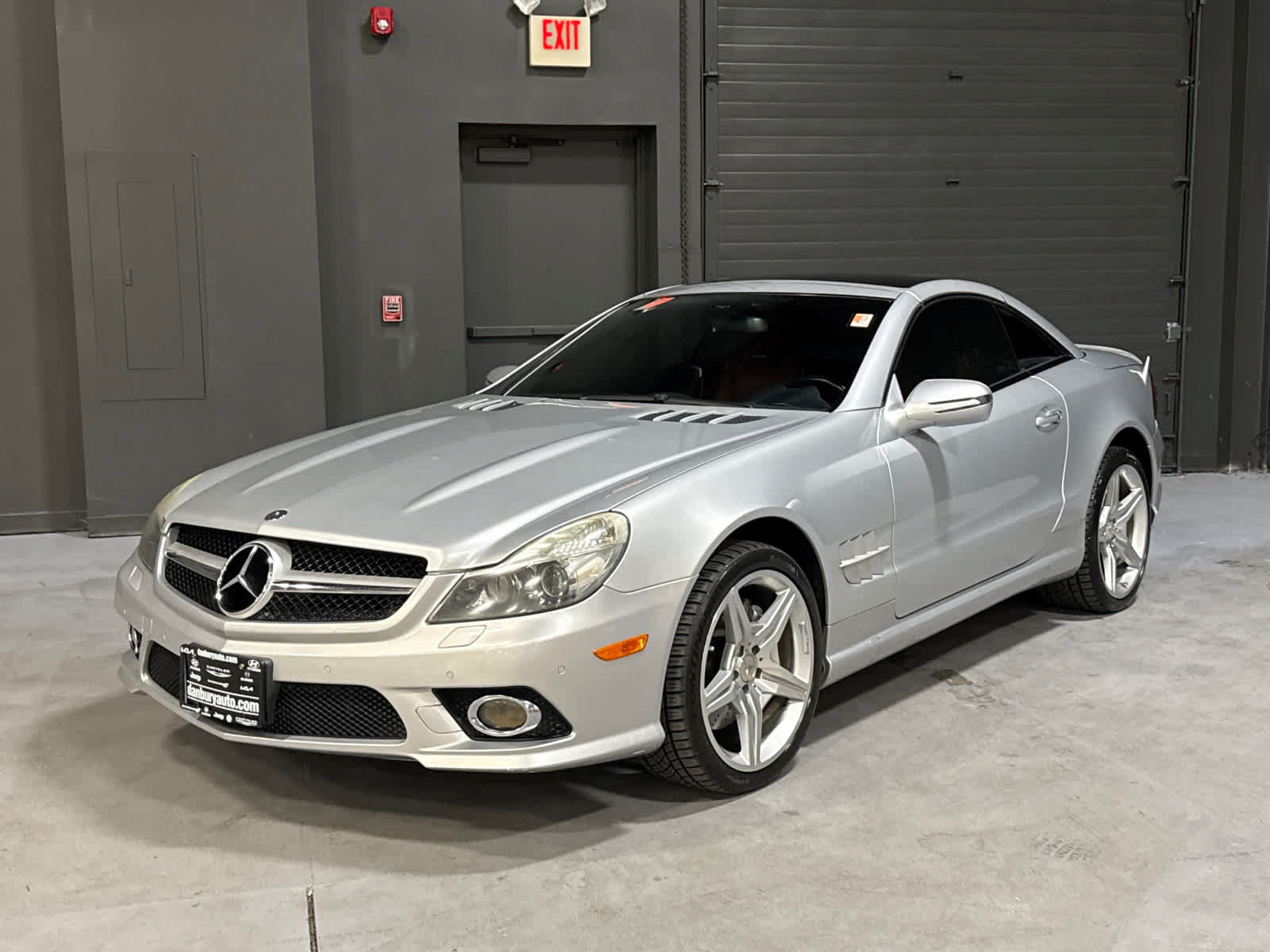 Used 2009 Mercedes-Benz SL 550 image 3