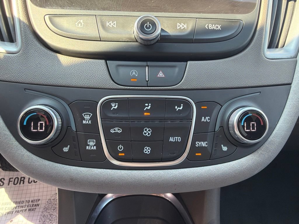 Used 2025 Chevrolet Malibu LT FWD image 25