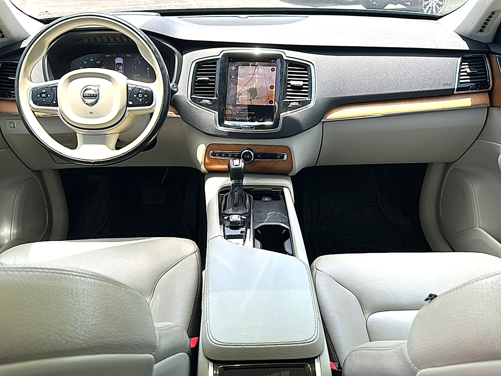 Used 2022 Volvo XC90 T6 Momentum w/ Advanced Package AWD/4WD image 22