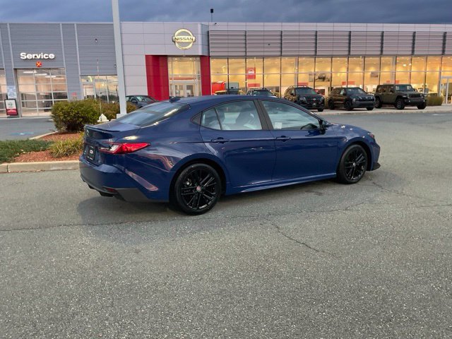 Used 2025 Toyota Camry SE FWD image 6