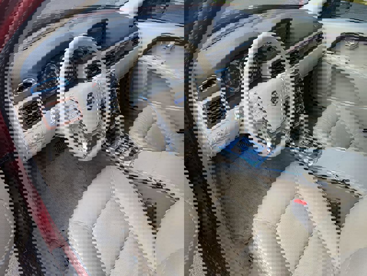 Used 2012 Volvo XC70 T6 Platinum image 9