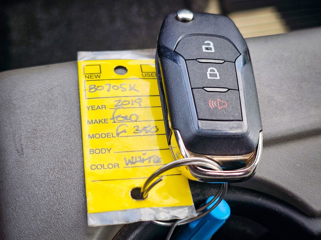 Used 2019 Ford F350 XL w/ Power Equipment Group image 34