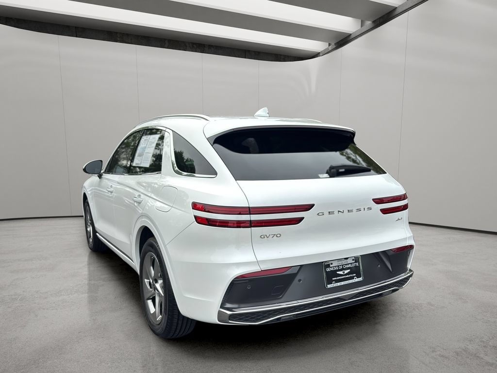 Certified 2026 Genesis GV70 2.5T AWD/4WD image 3