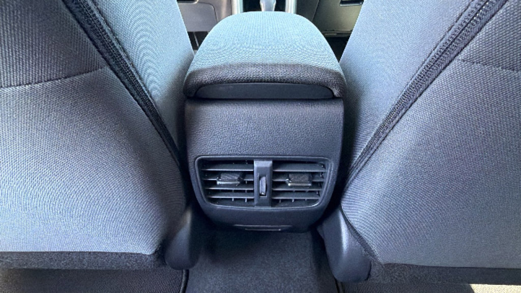 Certified 2025 Toyota Corolla Cross LE AWD/4WD image 25