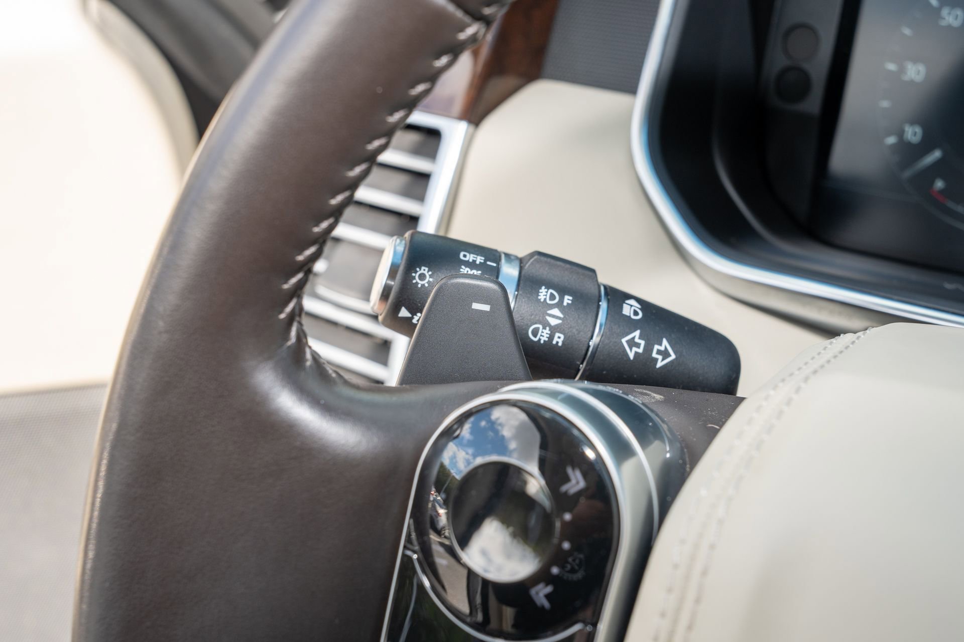 Used 2021 Land Rover Range Rover Westminster Edition image 35