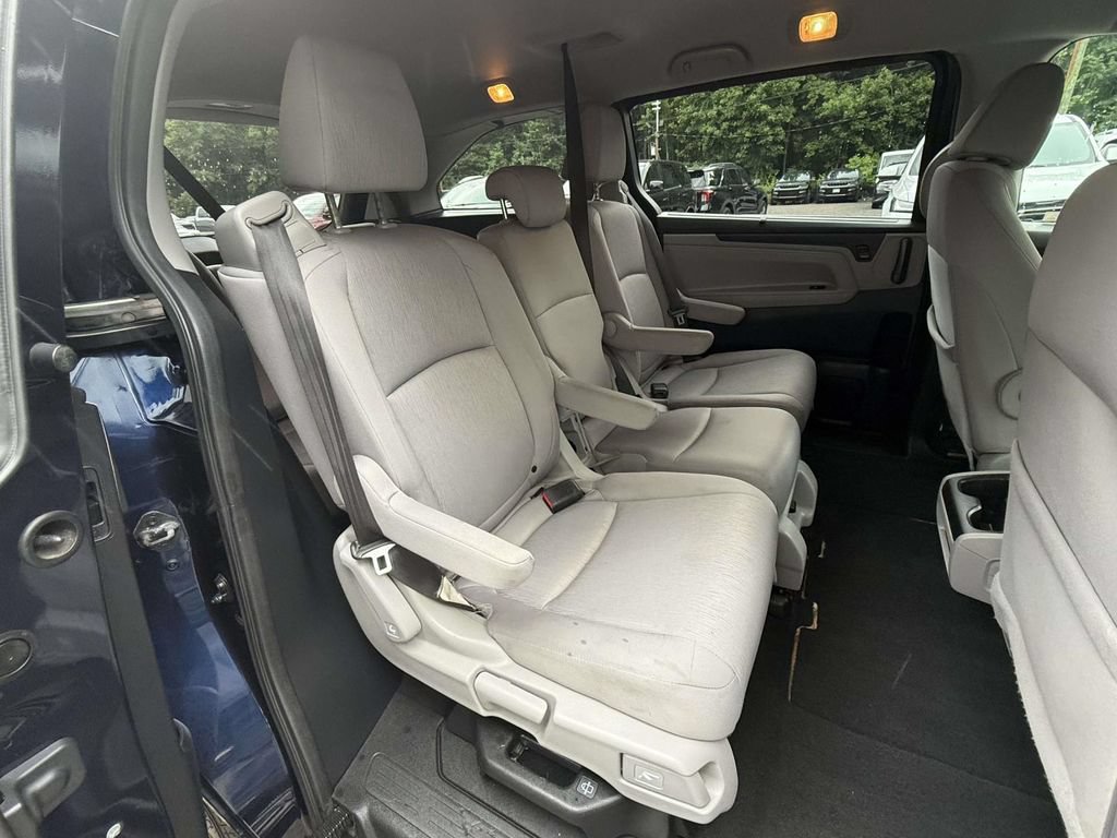 Used 2019 Honda Odyssey EX image 10