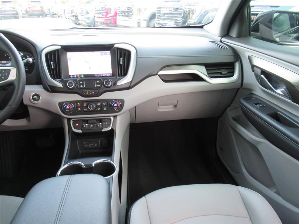 Used 2023 GMC Terrain SLT w/ Infotainment Package II image 14