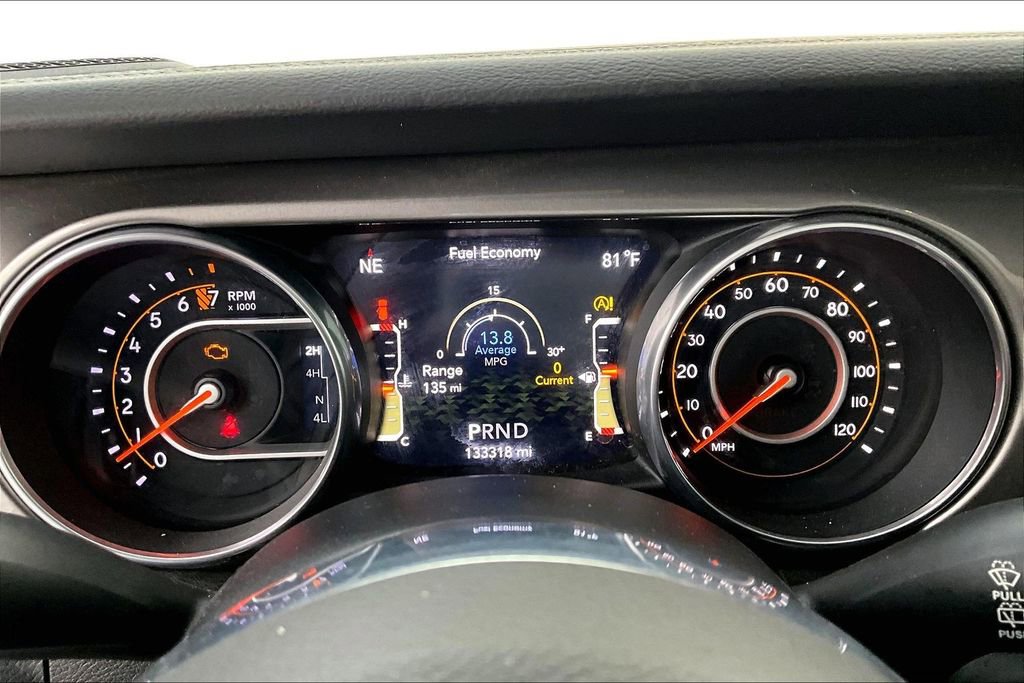 Used 2018 Jeep Wrangler Unlimited Sahara image 25
