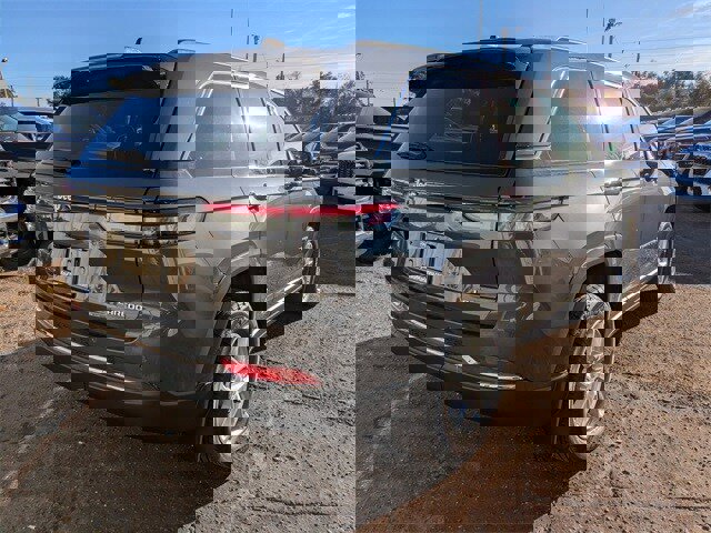 New 2025 Jeep Grand Cherokee Laredo X image 4