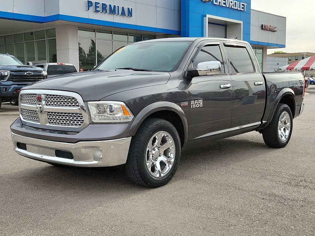 Used 2018 RAM 1500 Laramie w/ Convenience Group AWD/4WD image 5