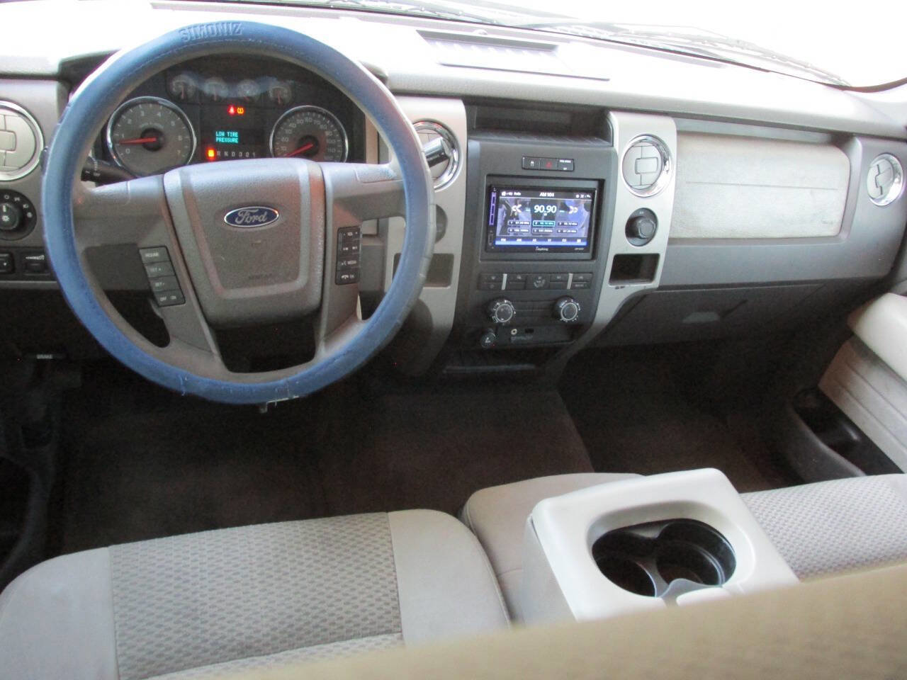 Used 2010 Ford F150 Lariat image 12