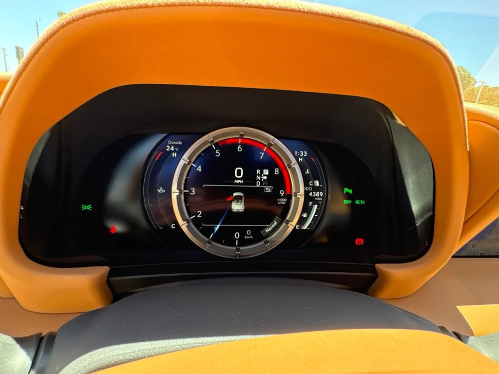 Used 2023 Lexus LC 500 Convertible RWD image 14