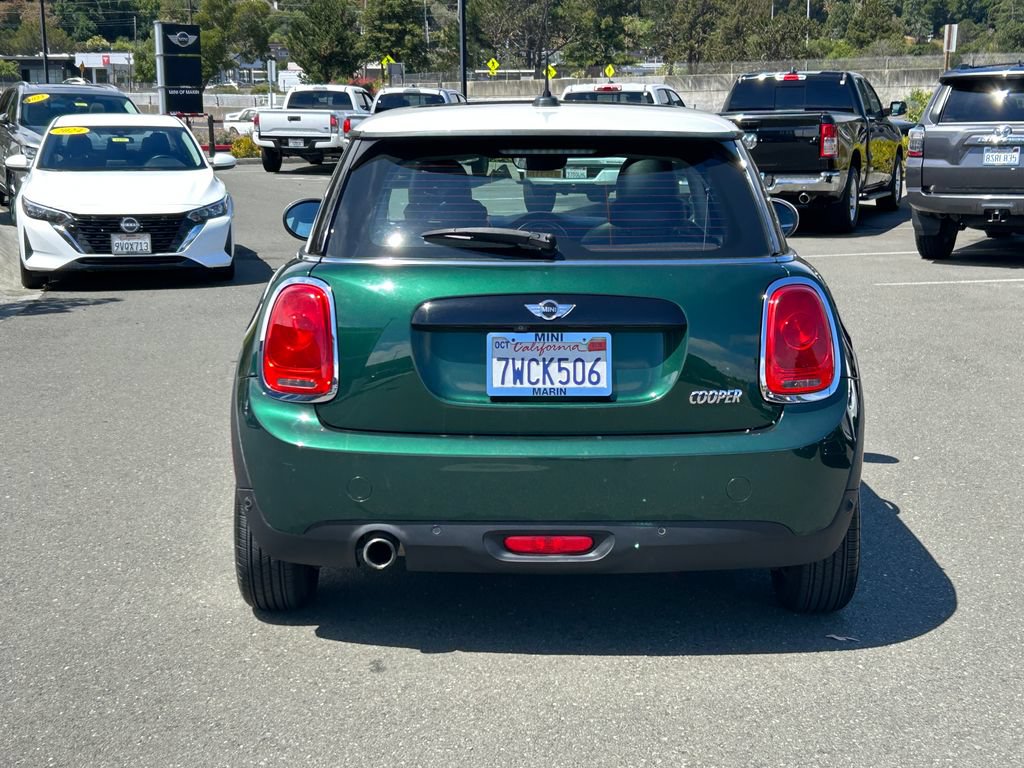 Used 2017 MINI Cooper 2-Door Hardtop FWD image 4