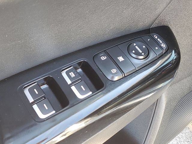 Used 2021 Kia Sportage S w/ S FWD Premium Package image 26