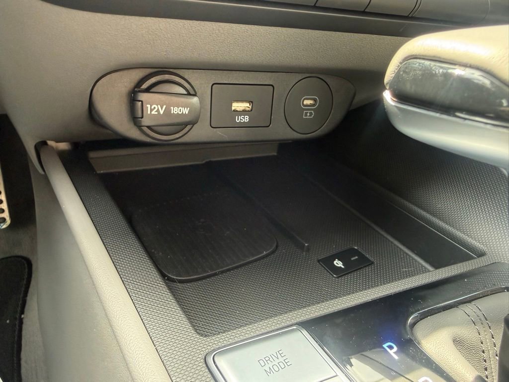 Used 2025 Hyundai Elantra Sport FWD image 24