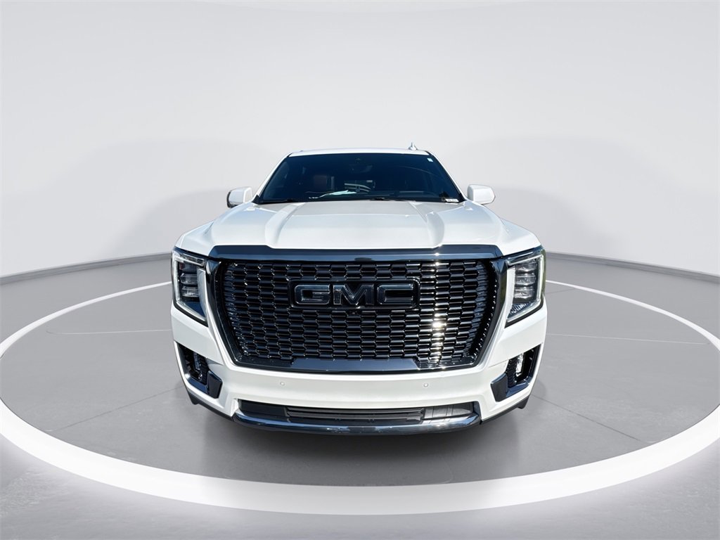 Used 2024 GMC Yukon XL Denali Ultimate image 3