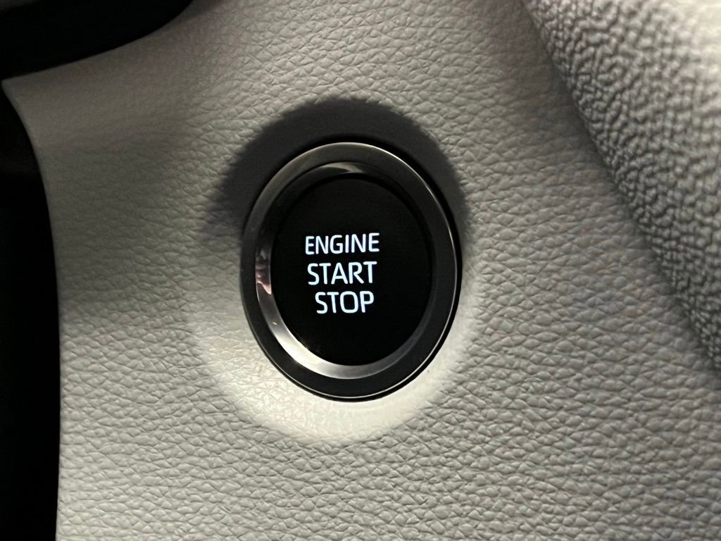 Used 2023 Toyota Corolla SE image 14