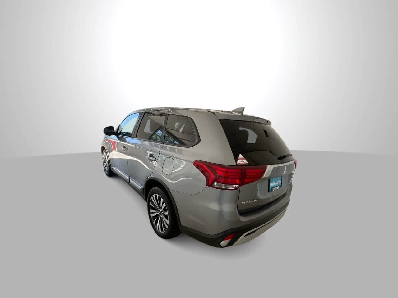 Used 2020 Mitsubishi Outlander ES AWD/4WD image 6