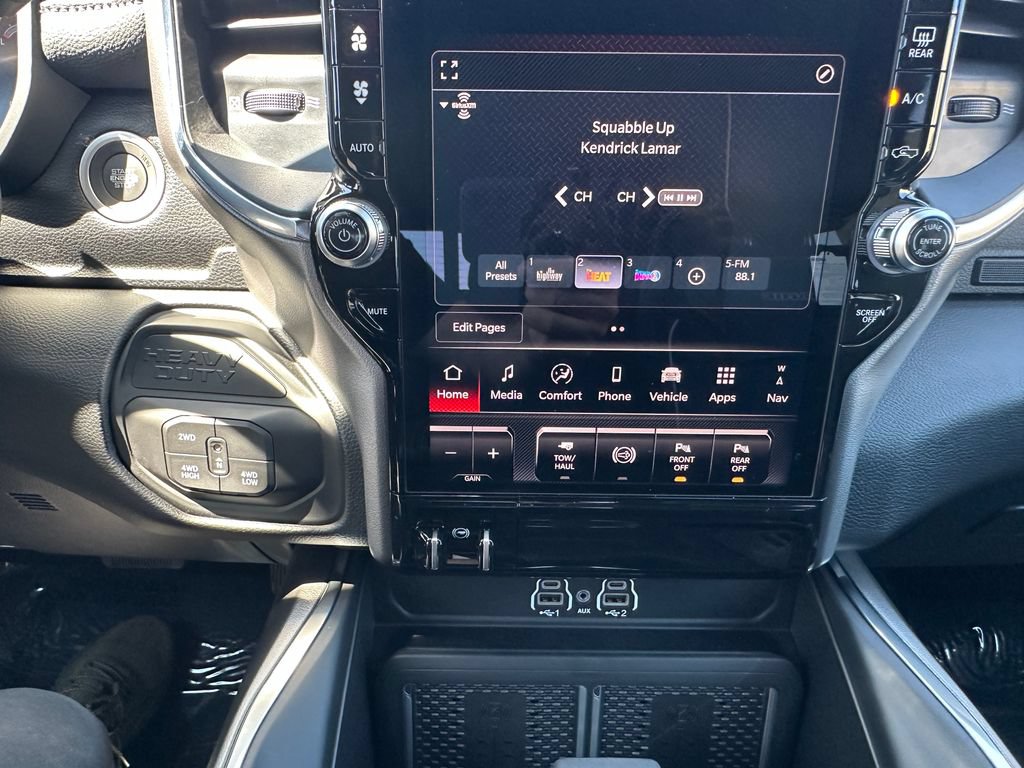 New 2026 RAM 2500 Laramie AWD/4WD image 31