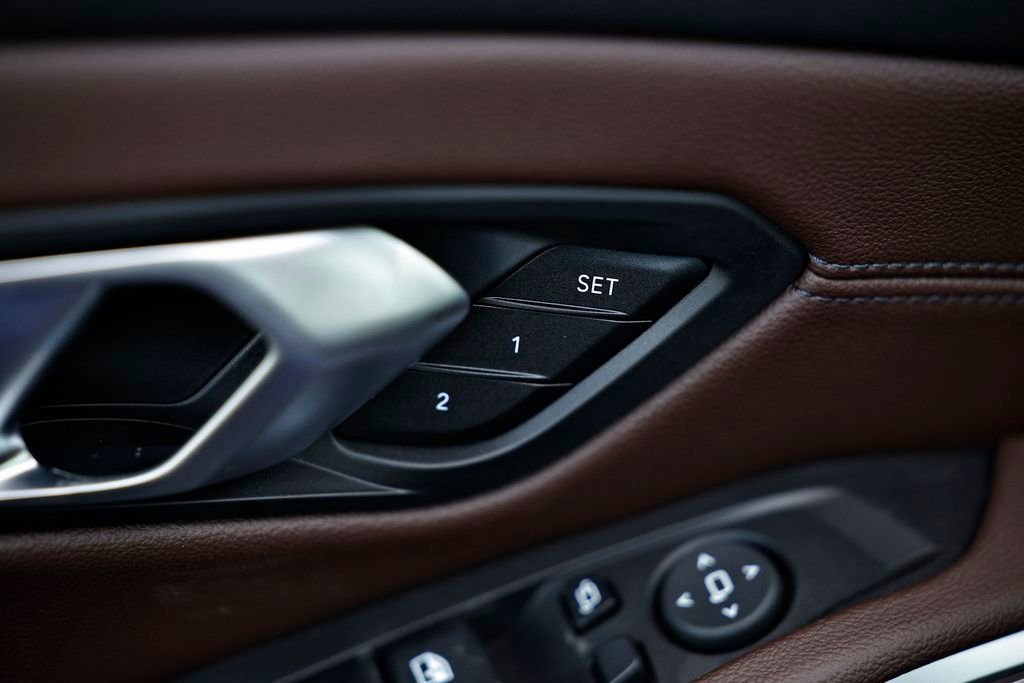 New 2026 BMW 330i Sedan w/ M Sport Package image 18