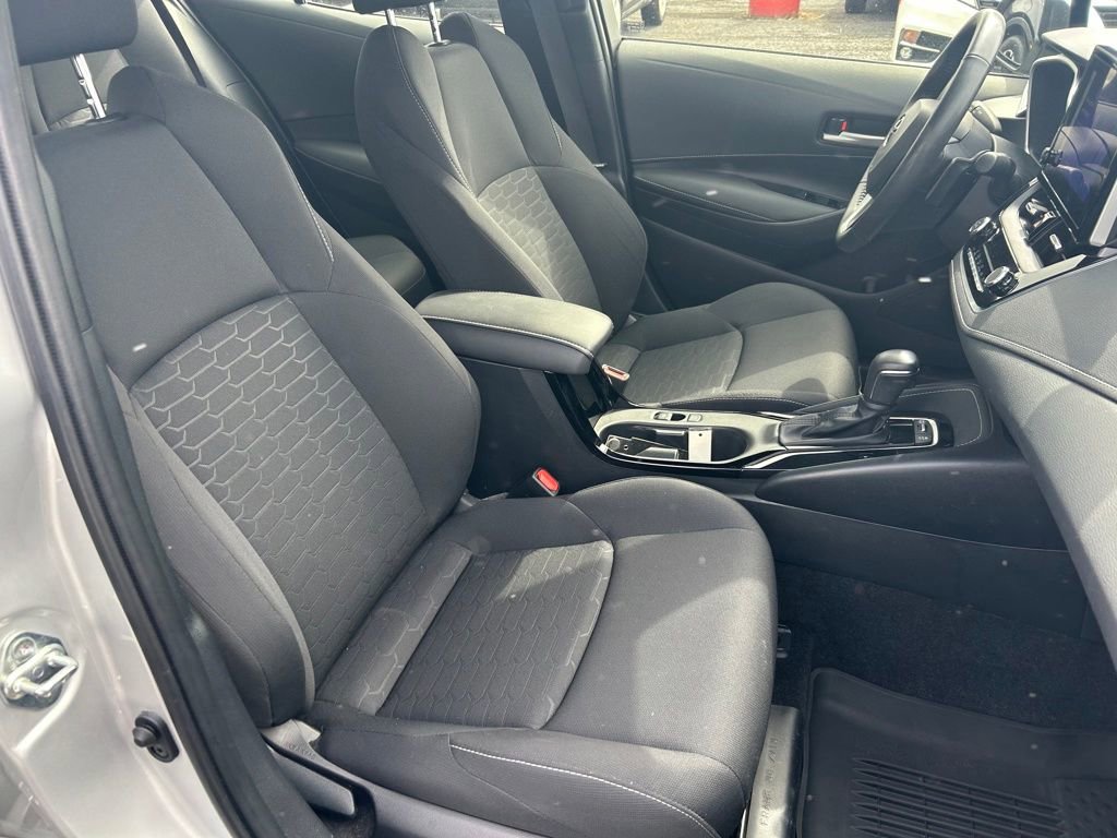 Used 2025 Toyota Corolla SE image 25