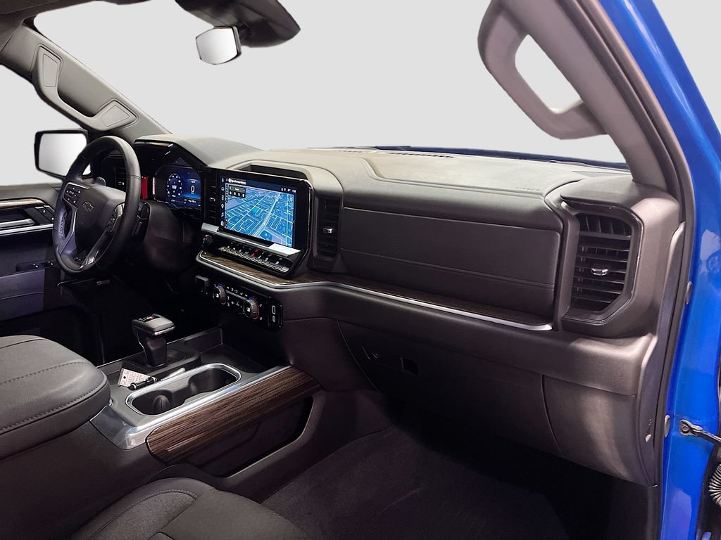 Used 2025 Chevrolet Silverado 1500 RST AWD/4WD image 30