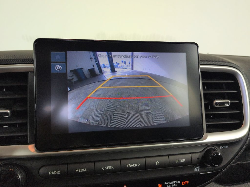 Used 2024 Hyundai Venue SEL FWD image 31