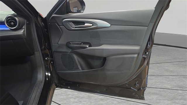 Used 2024 Alfa Romeo Tonale Ti w/ Active Assist Package image 27