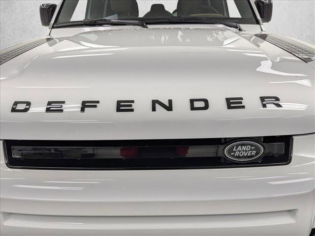 New 2026 Land Rover Defender 110 X-Dynamic SE image 22