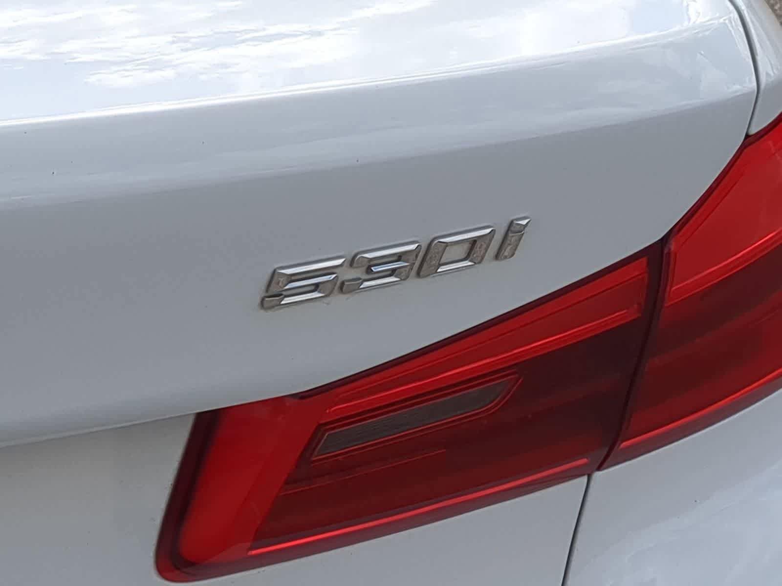 Used 2019 BMW 530i xDrive w/ Convenience Package AWD/4WD image 13