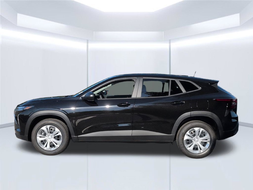 New 2026 Chevrolet Trax LS FWD image 2