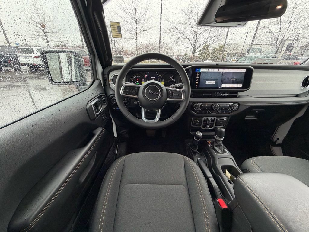 Certified 2025 Jeep Wrangler Unlimited Sahara w/ Safety Group image 19