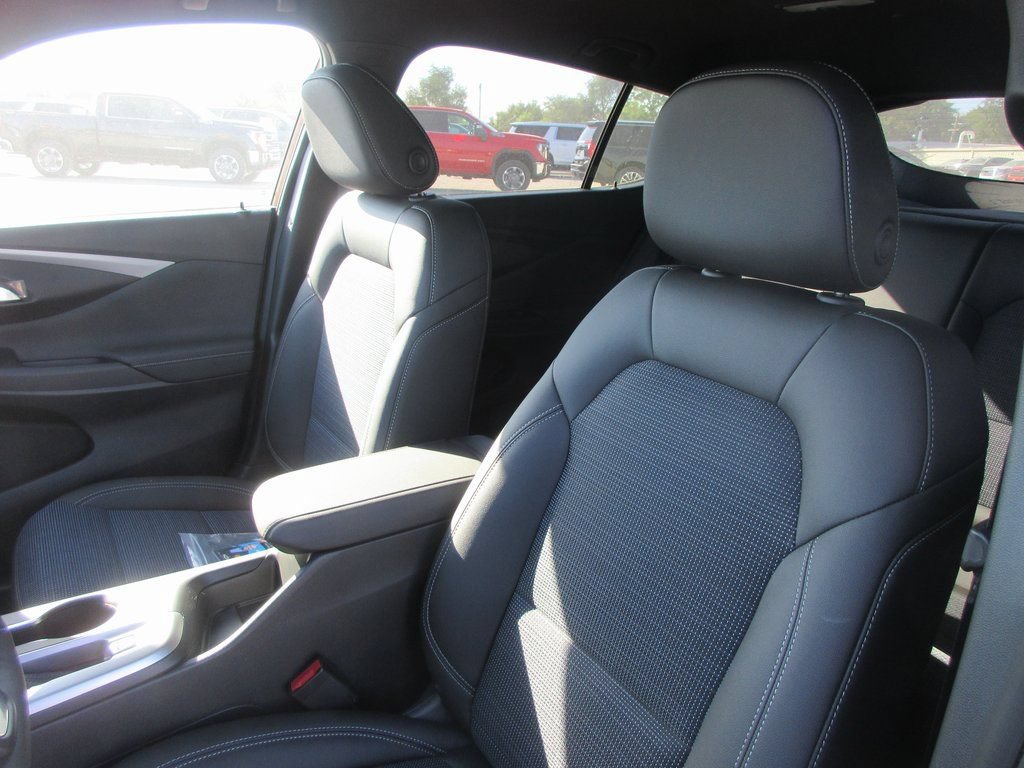 New 2026 Buick Envista Sport Touring w/ Convenience I Package FWD image 13