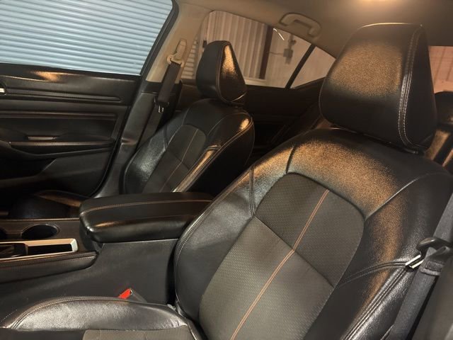Used 2021 Nissan Altima 2.5 SR image 16
