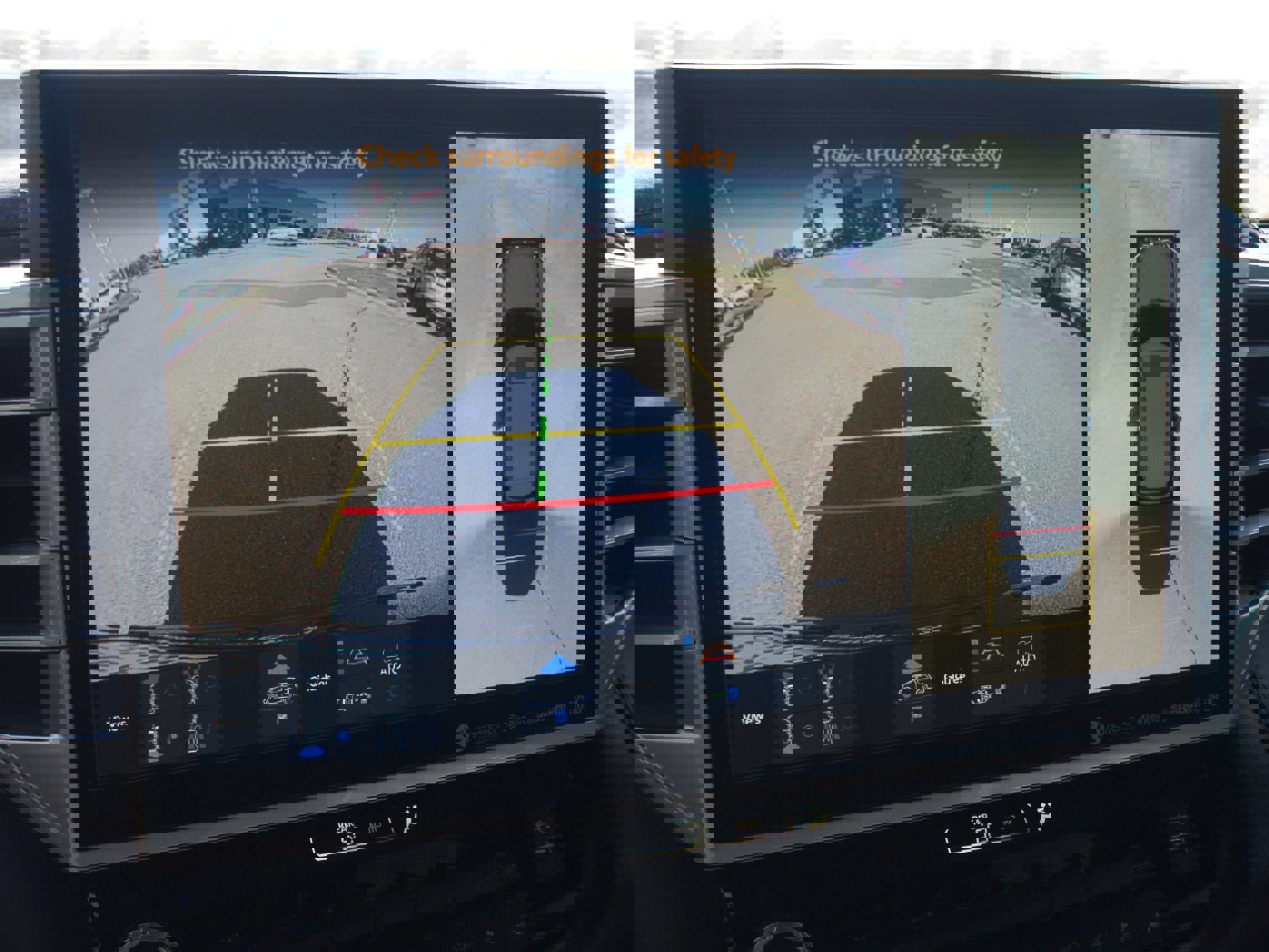 Used 2024 Toyota Sequoia Platinum AWD/4WD image 7