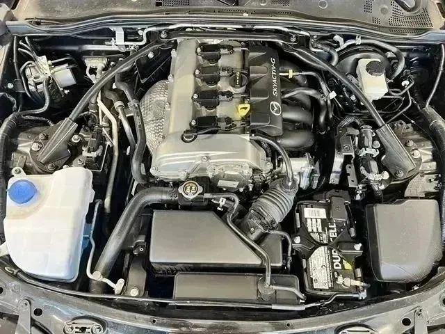 Used 2021 MAZDA MX-5 Miata RF Club RWD image 42
