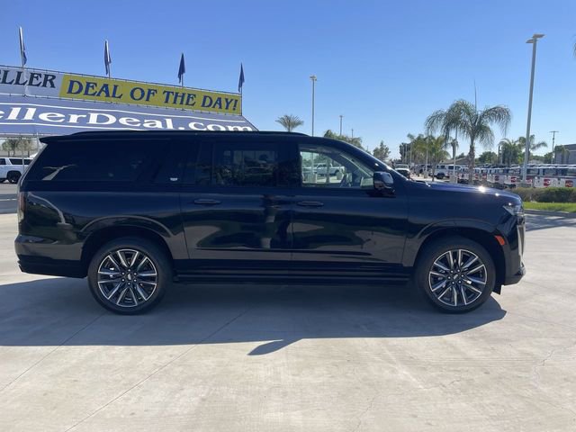 Used 2021 Cadillac Escalade ESV Sport Platinum AWD/4WD image 9