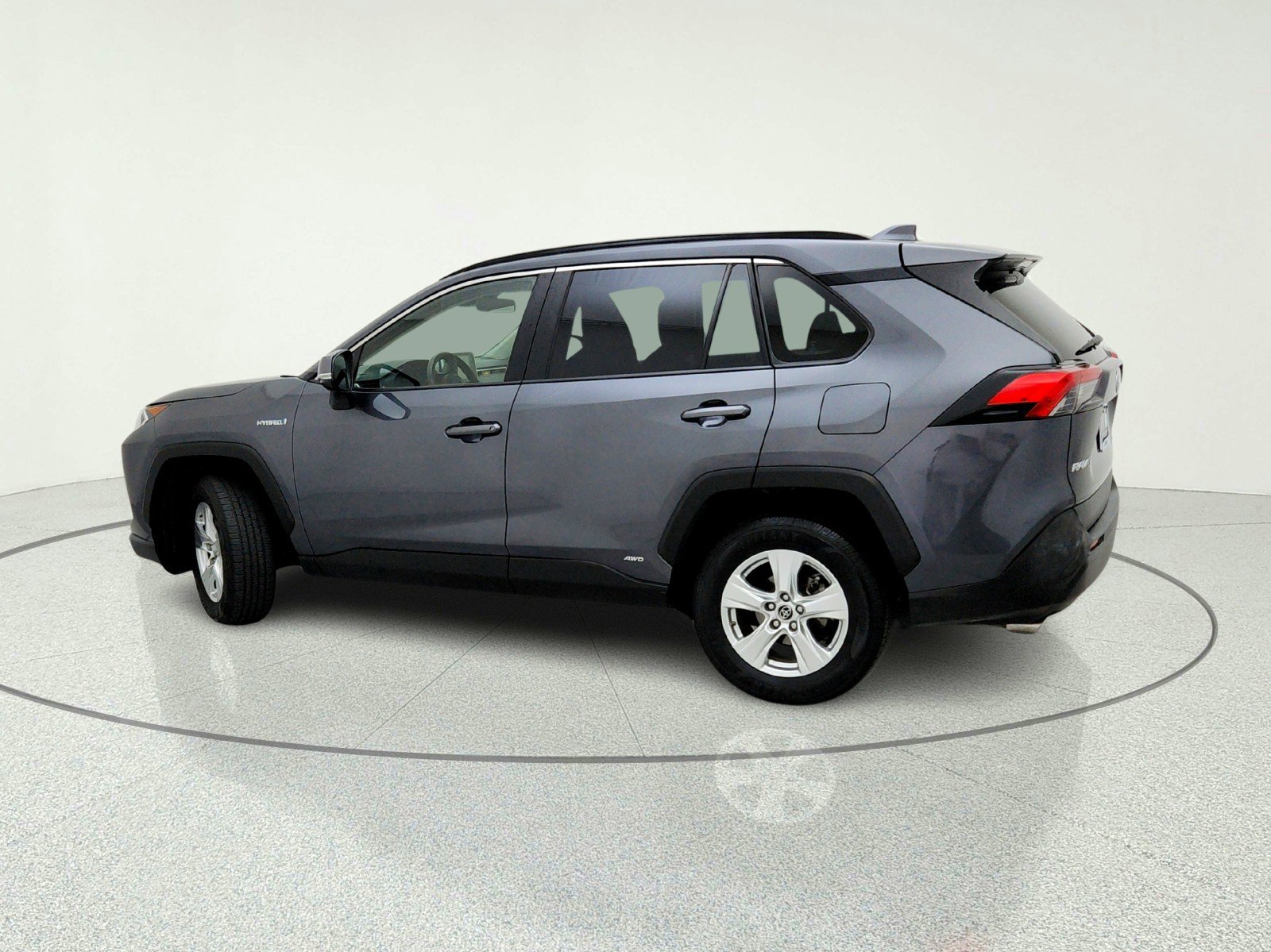 Used 2019 Toyota RAV4 XLE w/ Convenience Package AWD/4WD image 13