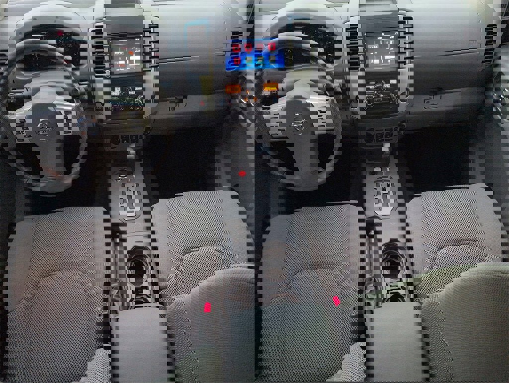 Used 2020 Nissan Frontier SV image 31