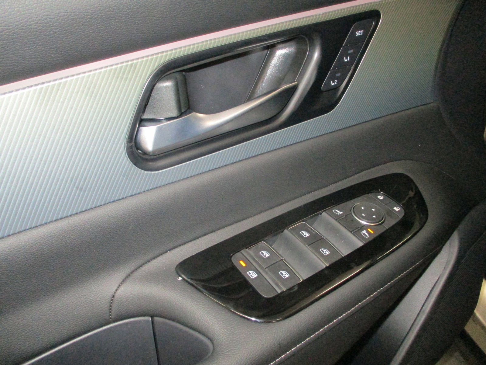 New 2025 Nissan Murano SL image 16