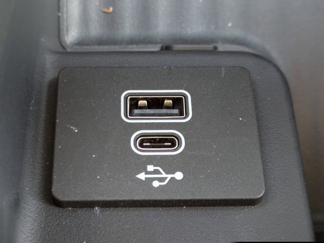 Certified 2025 Ford Expedition Platinum w/ Platinum Ultimate Package image 23